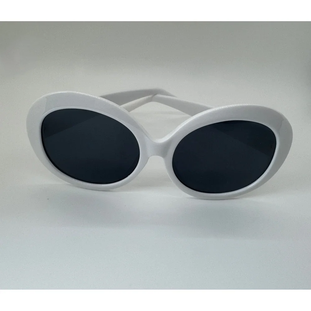 White Oval Clout Goggles Sunglasses Retro 90s Mod Style Bold Frame Tinted Lens